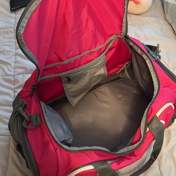 Under Armor Duffle Bag - Picture 4 of 4